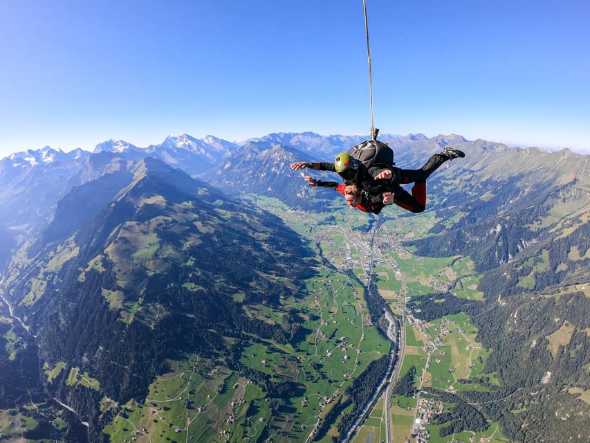 From Zurich: Interlaken Skydiving & Scenic Flight Adventure - Who this Interlaken skydiving and scenic flight is perfect for