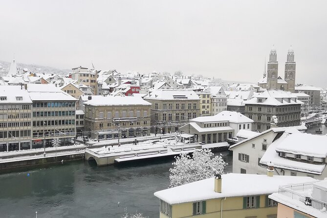 Full-Day Private Zurich Sightseeing Tour and Chocolate Tasting - The ZSG-Schifffahrt cruise for a break from walking