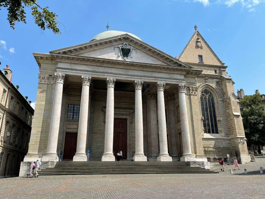 Geneva: Complete Tour, UN area & Old City (Hotel PICK-UP) - St Pierre Cathedral and the Flower Clock: classic Geneva in walkable slices