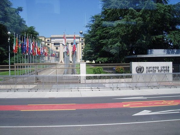 GENEVA EXCLUSIVE Complete Tour (PICK-UP), UN area & Old City - Key highlights worth planning around