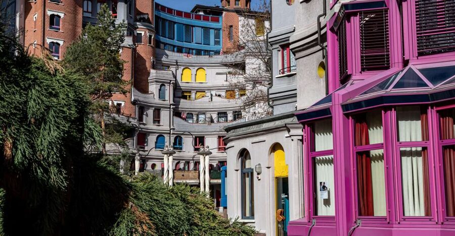 Geneva: Insta-Perfect Walk with a Local - Where you meet: Place des Volontaires, the former factory