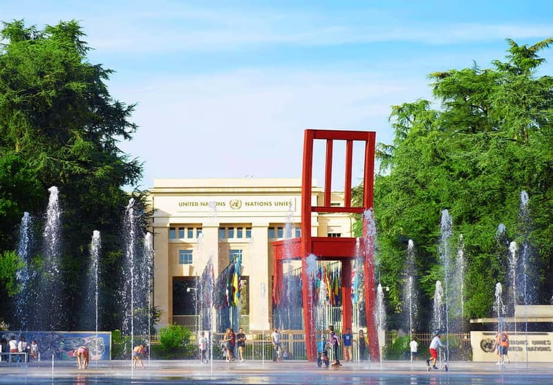 Geneva: Open-Top Sightseeing Bus Tour - Key highlights worth your time