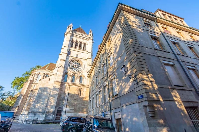 Geneva: Private Express Walk with a Local in 60 minutes - Tour de l’Île and the lake feeling: Geneva’s calmer side