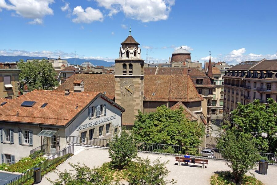 Geneva: Private Walking Tour with a Local - The real value is in the back-and-forth, not the facts