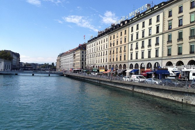 Geneva Private Walking Tour with a Professional Guide - Why a private guide makes Geneva click