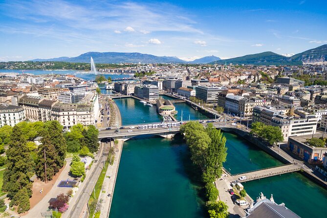 Geneva’s Time Capsule: Private tour A Historic Journey - A 2-hour private route through Geneva’s historic landmarks