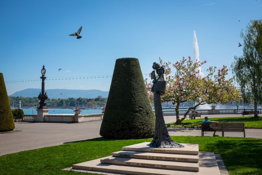 Geneva: Scenic Lake Cruise with Snacks and Wine - Price and Value: Is $37 Worth It?