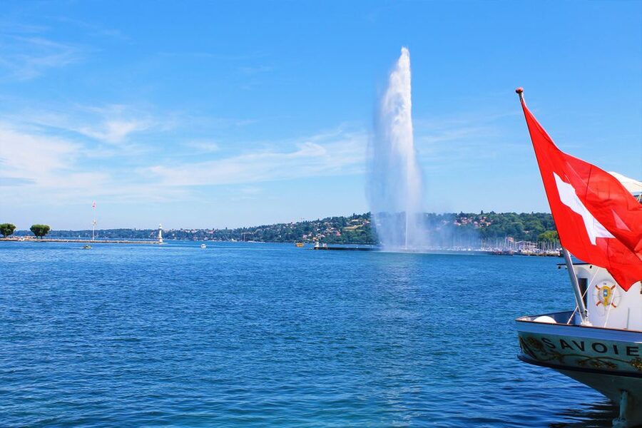 Geneva: Scenic Lake Cruise with Snacks and Wine - One Hour on Lake Geneva, Why the Short Duration Works