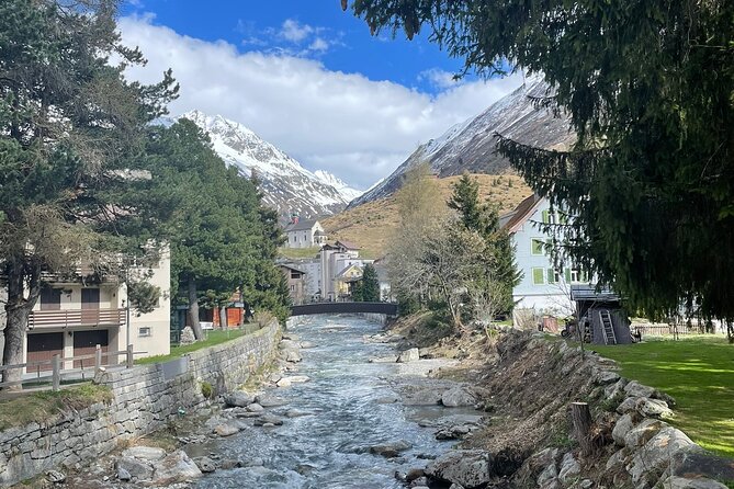 Glacier Express Route Private Tour - Oberalp Pass Climb: Why Over 2,000 Meters Is a Big Deal