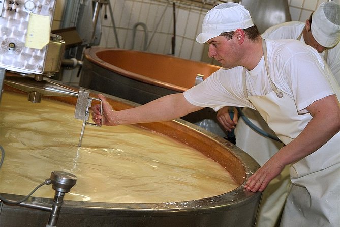 Gruyères Tour from Geneva With Train, Chocolate and Cheese - A Cheese and Chocolate Day Trip That Runs on Real Swiss Time