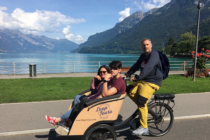 Hidden gems e-bike tour with picnic at Lake Brienz - Stop at Lake Brienz: fondue outside by the water