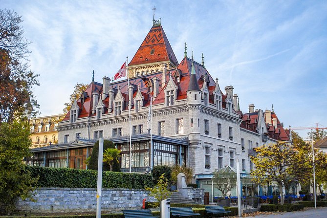 Historic Lausanne: Exclusive Private Tour with a Local Expert - A short private walk through Lausanne’s layers