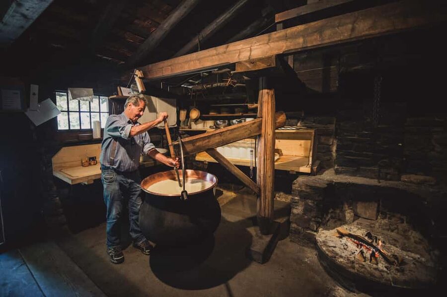 Interlaken: Admission ticket for the Ballenberg Open-Air Museum - Key Highlights to Plan Around