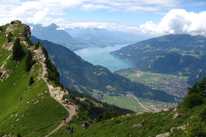 Interlaken and Paragliding Day Trip from Geneva - Harder Kulm panoramic point: a quick view that adds payoff