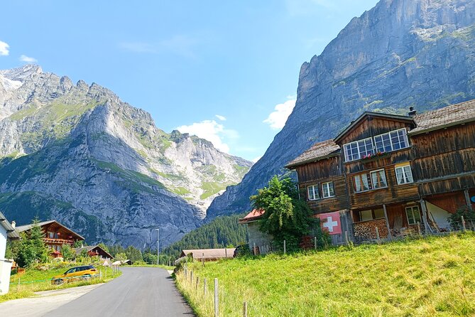 Interlaken Full-Day Highlights Tour with a Local by Private Car - Why a private car day works so well in the Bernese Oberland