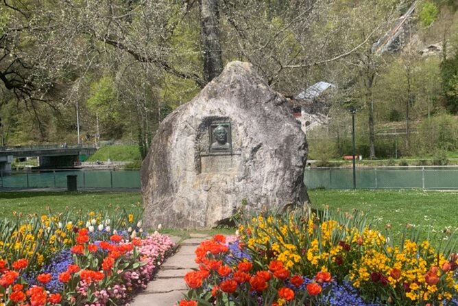 Interlaken Scavenger Hunt and Sights Self-Guided Tour - Starting at Interlaken West (And Why the Meeting Point Matters)