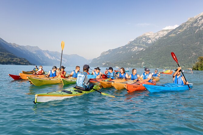 Kayak Tour of the Turquoise Lake Brienz - Lake Brienz by kayak: why this is a great Interlaken value