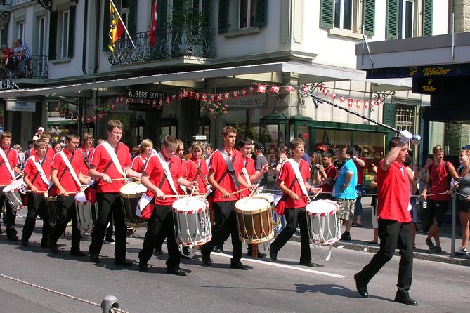 (KTL361) - Interlaken day trip by bus from Lausanne - Starting at Rte de Berne and Port Lausanne-Ouchy: the day’s flow