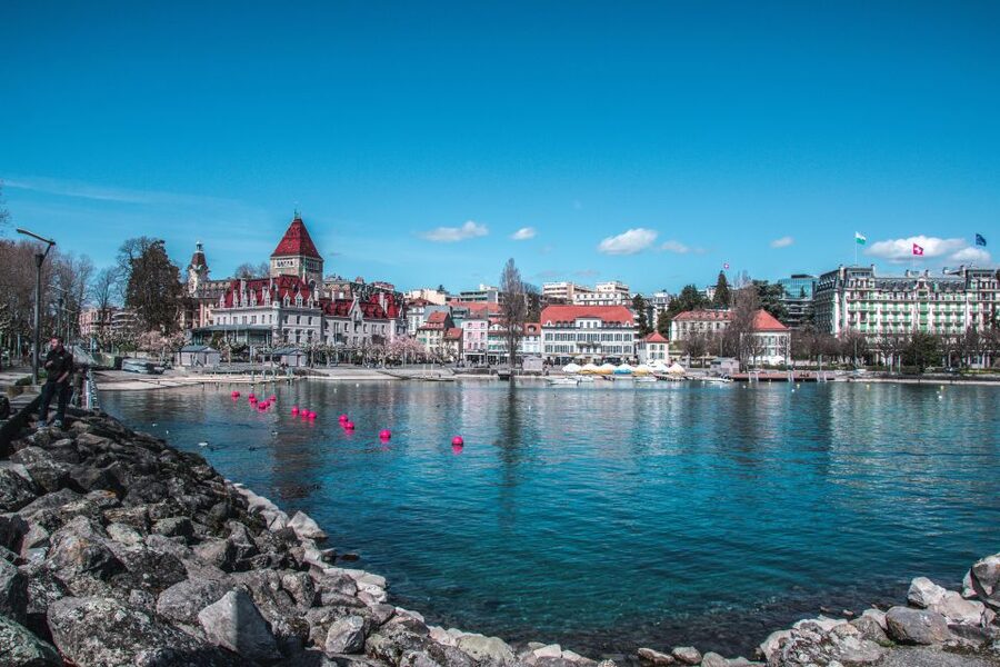 Lausanne: Capture the most Photogenic Spots with a Local - Why a 90-minute photo walk works in Lausanne