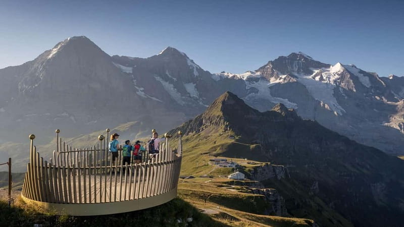 Lauterbrunnen: Private Walking Tour with an Irish Guide - Food and Drink Tips That Actually Help You Use Your Time