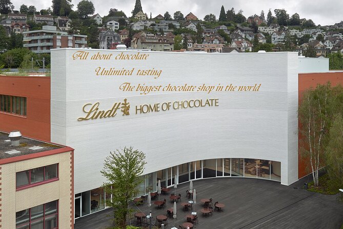 LINDT Home of Chocolate, Cruise On Lake Zurich And Old Town Walking Tour - Lake Zurich ferry: a calm start and an easy warm-up