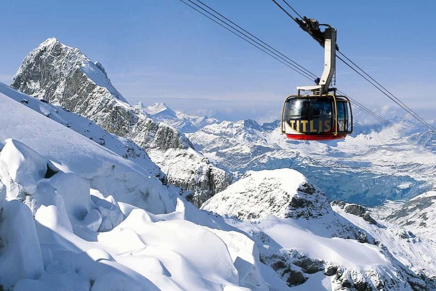 Lucerne: Mount Titlis First time Ski Experience - What to Pack and Wear in Lucerne Winter for Titlis