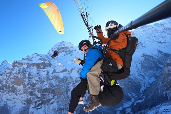 Lucerne: Paragliding Tandem Flights - What to Bring and Wear for a Comfortable Launch