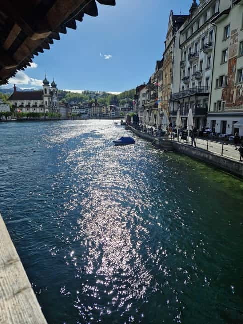 Lucerne: Private Chocolate and Cheese Tasting Walking Tour - Chapel Bridge, Jesuit Church, and Lion Monument on a food-minded route