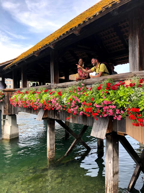 Lucerne: Private Walking Tour and Chocolate Tasting - The Läderach stop: how the chocolate tasting actually feels