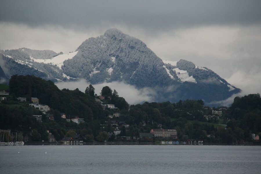 Lucerne: Private Walking Tour with a Local Guide - Meeting at the Torbogen Luzern, then getting your bearings fast