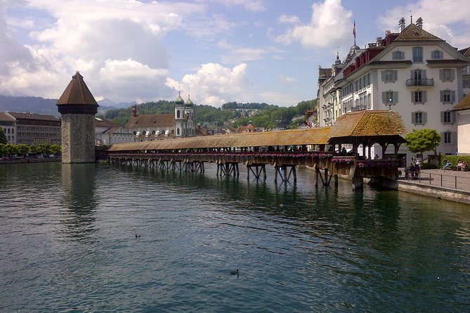 Lucerne small group walking tour and Lake Cruise from Basel - The Lion Monument: A Quiet Stop With Big Emotional Weight