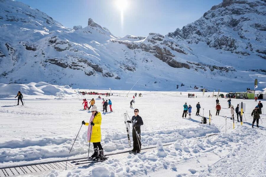 Lucerne: Titlis Beginner Ski Day Snow Experience - Rotair to Titlis and the views from above 3,000 meters