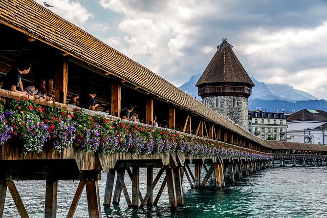 Lucerne Walking tour and Cheese Tasting - Strolling to Lake Lucerne and Into Old Town