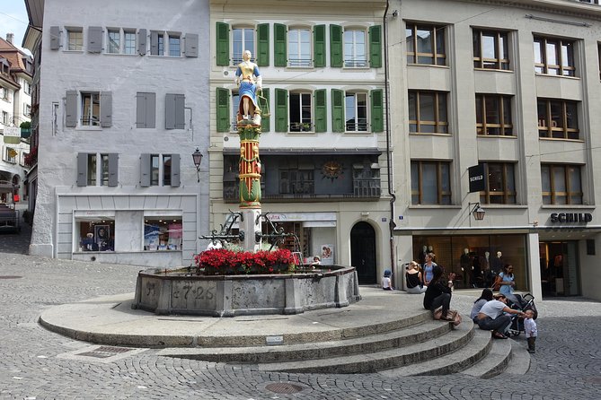 Medieval Lausanne: A Self-Guided Audio Tour - Start at Globus Rue du Pont 5, end near MUDAC and the Historical Museum