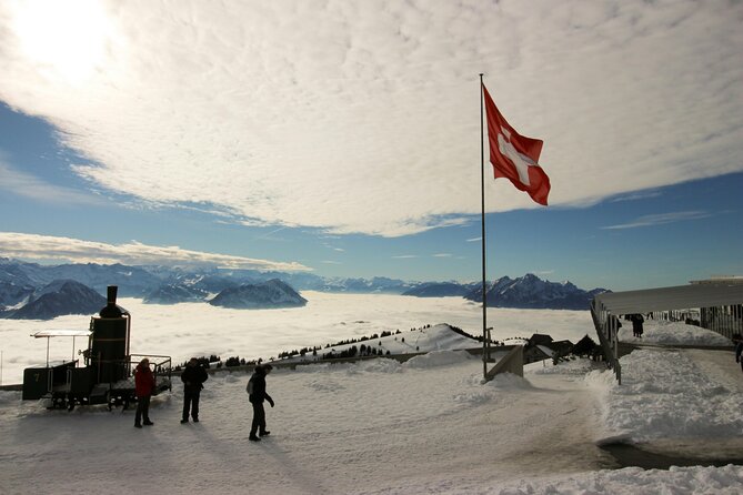Mount Rigi Tour from Lucerne Historic Train and Boat Ride - Stop 1: Lucerne Station, rail history, and the fire story in 10 minutes