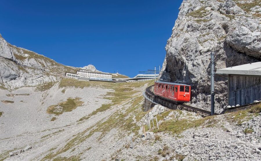 Mt.Pilatus Golden Roundtrip Small Group Day Trip from Luzern - Summit time and the Visitor Center, what to do with your limited hours