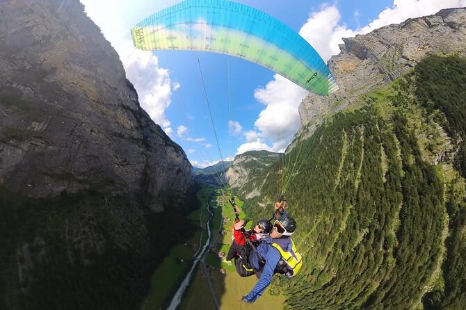 Mürren Lauterbrunnen: Paragliding Panorama Tandem Flights - Timing your trip: why early booking matters here