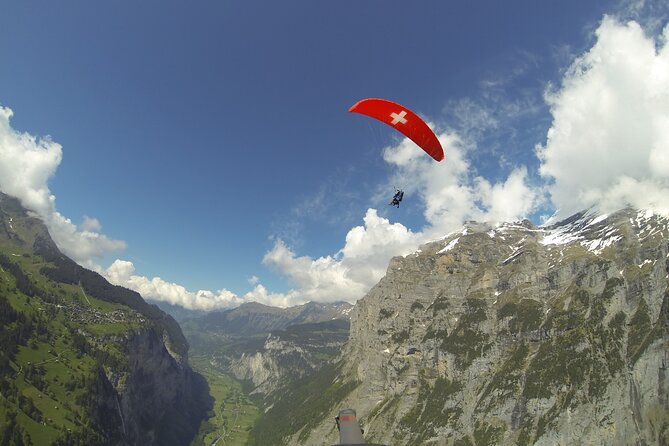 Mürren: Paragliding over the Lauterbrunnen Valley - Landing at Stechelberg: Where You Touch Down and How to Get Back