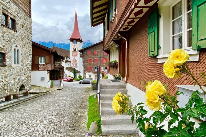 Natural Wonders of Switzerland: Private Day Tour from Zurich - Lake Lucerne in the canton of Uri: palms, figs, vines, and those steep peaks