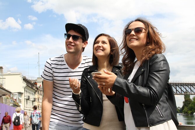 Neuchâtel Scavenger Hunt and Sights Self-Guided Private Tour - Starting at Rue du Château 1 and getting into the app