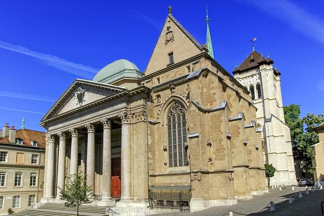 Old Town Geneva Private Walking Tour - Place de Neuve: your first landmark, your first orientation