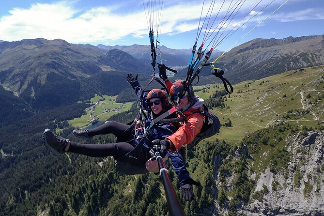 Paragliding Davos Early Bird (Video & Photos Included) - What happens before takeoff (and why the briefing matters)