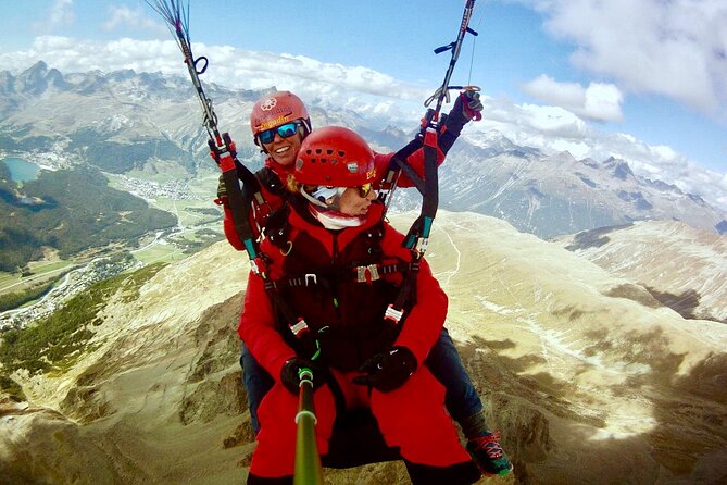Paragliding Tandem Flights in Engadin - Weather and wind: why the team may adjust flight timing