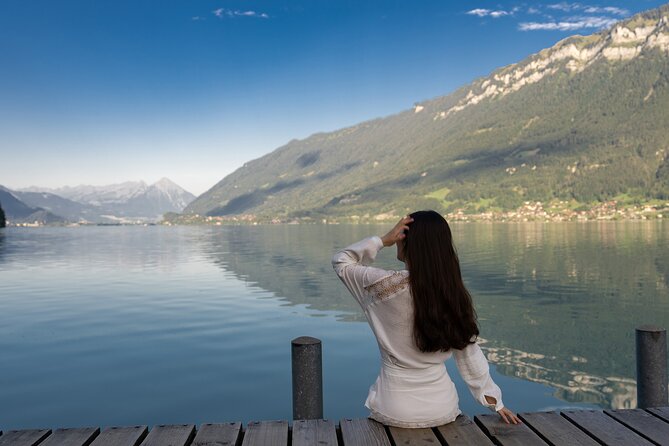 Phototour Private Photoshoot in Interlaken & Lake Brienz and Thun - Tesla Model X ride, pickup, and how it helps your photos