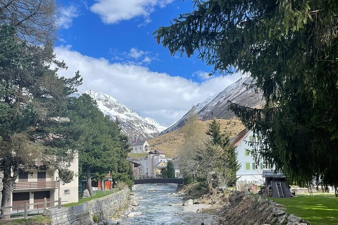 Premium Glacier Express Route Private Tour from Zurich - Timing, weather, and how to maximize your window time