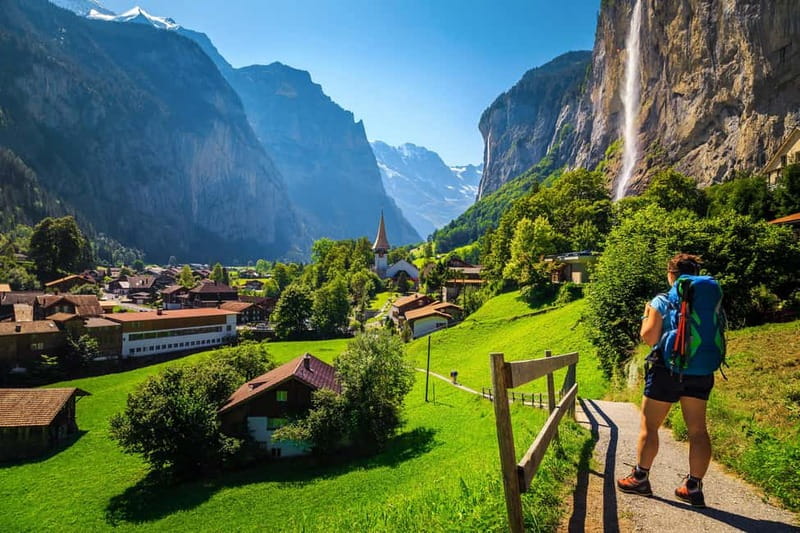 Private all day driver: Interlaken>Lauterbrunnen,Grindelwald - The emotional payoff: First Cliff Walk at your pace