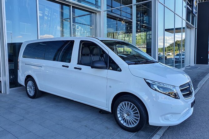Private Arrival Transfer: from Zurich Airport to Zurich City - The Meet-and-Greet: Finding Your Driver After Baggage Claim