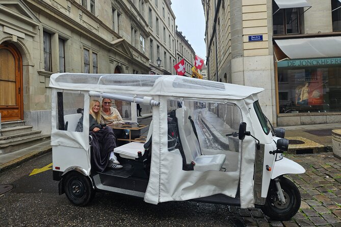 Private Chocolate Tour in Geneva by Tuk Tuk - How the pace works in a 2-hour private chocolate tour