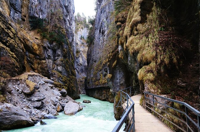 Private Day tour from Interlaken: Lake, Gorge & Waterfall - The private guide difference, and why the guide matters here