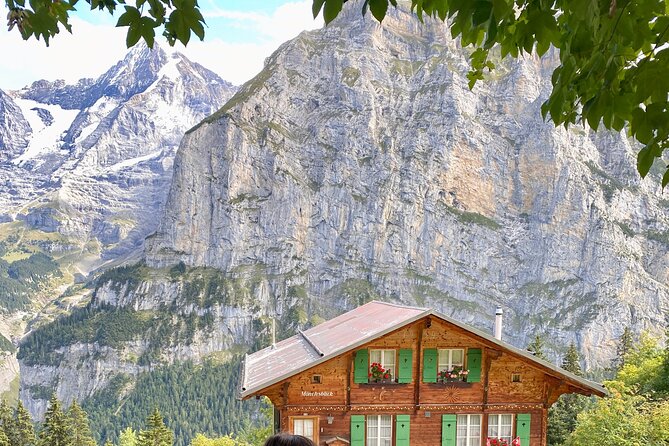 Private day trip to Lauterbrunnen Interlaken and Mürren - The raclette picnic from a local farm: why it is more than lunch